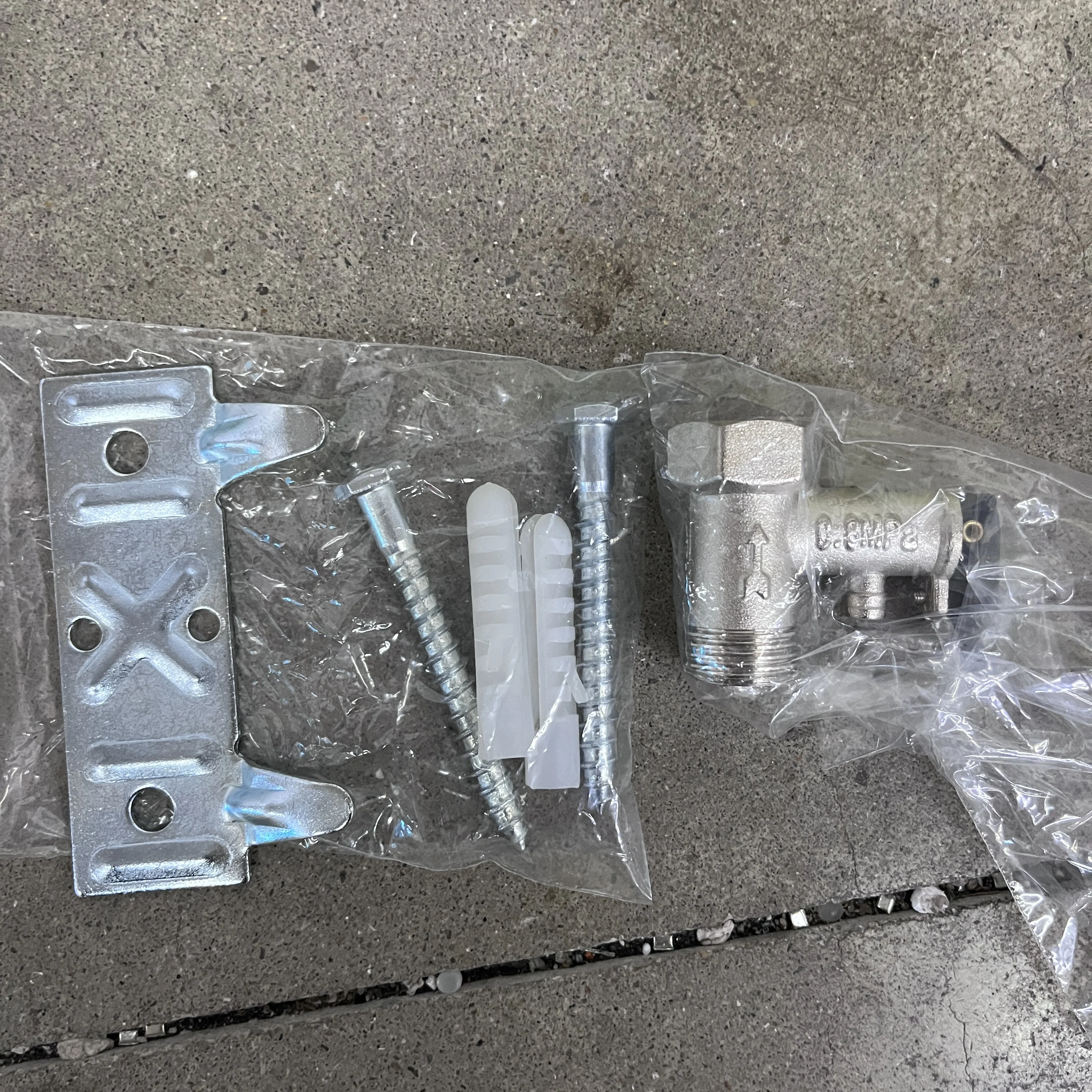 China manufacturer CE certified high quality 15 Liter 220V-240V Boiler water heater