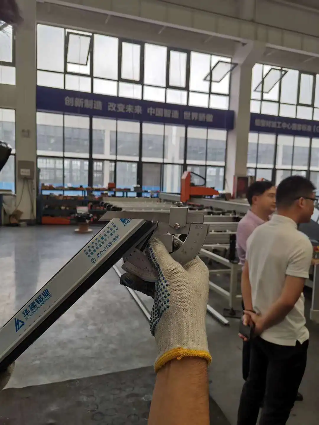 Window Door Production Line Aluminum Automatic Cutting Saw Center