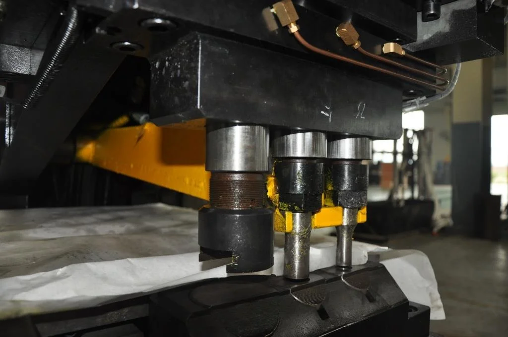 Hot Sale Best Quality CNC Hydraulic Drilling Punching  Machine,Cnc Punching Machine For Plate