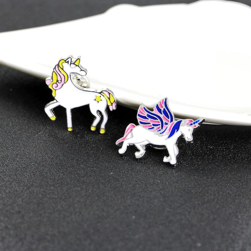 Horse Unicorn Brooches Badges on Backpack Animal Style Clothes Denim jewelry Accessories Enamel Pins Cartoon Pin Kids Gift
