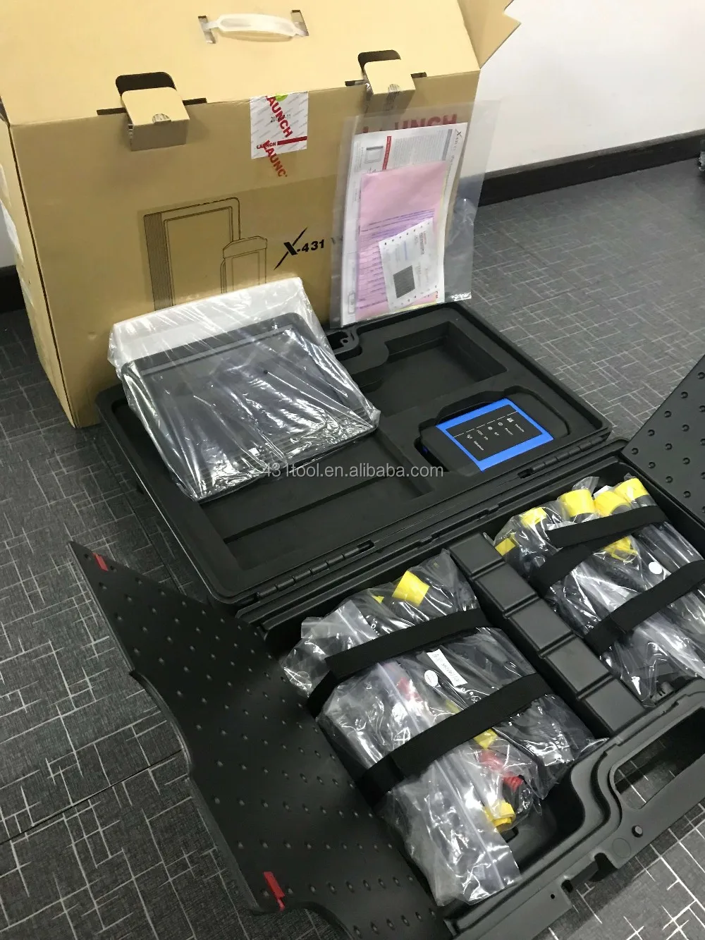 launch 24V heavy duty truck diagnostic scan tool with 2years update