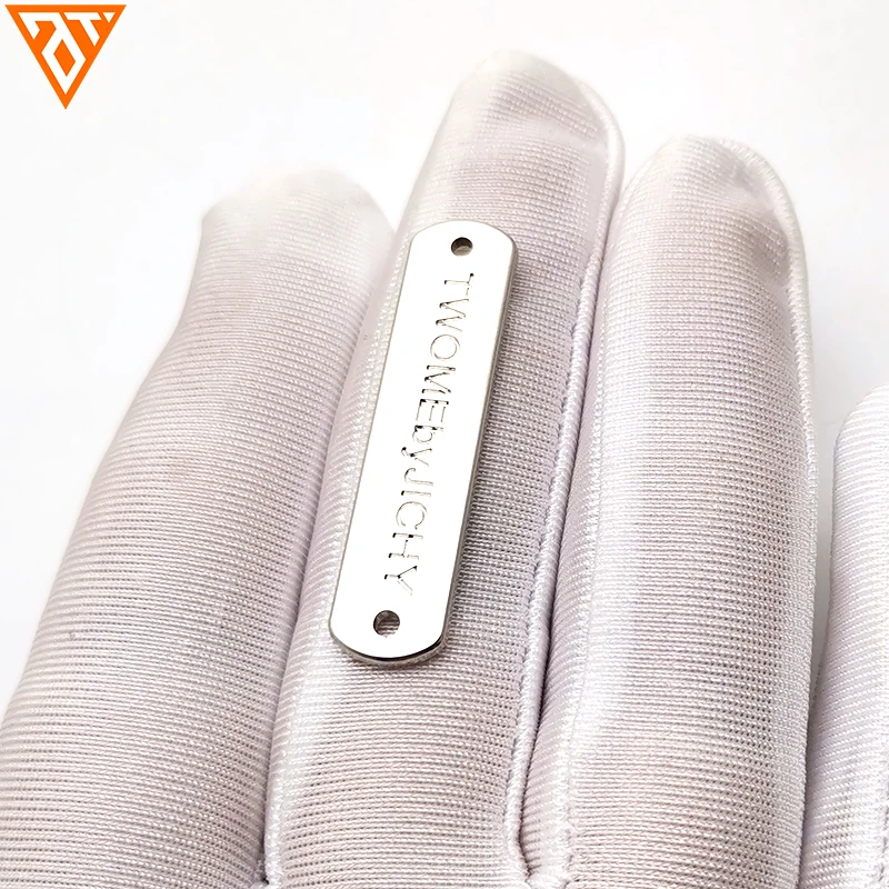 Metal Labels Tags High Quality Custom Stainless Steel Clothing Label Oem and Odm Custom Metal Bag Logos for Clothing Metal Label