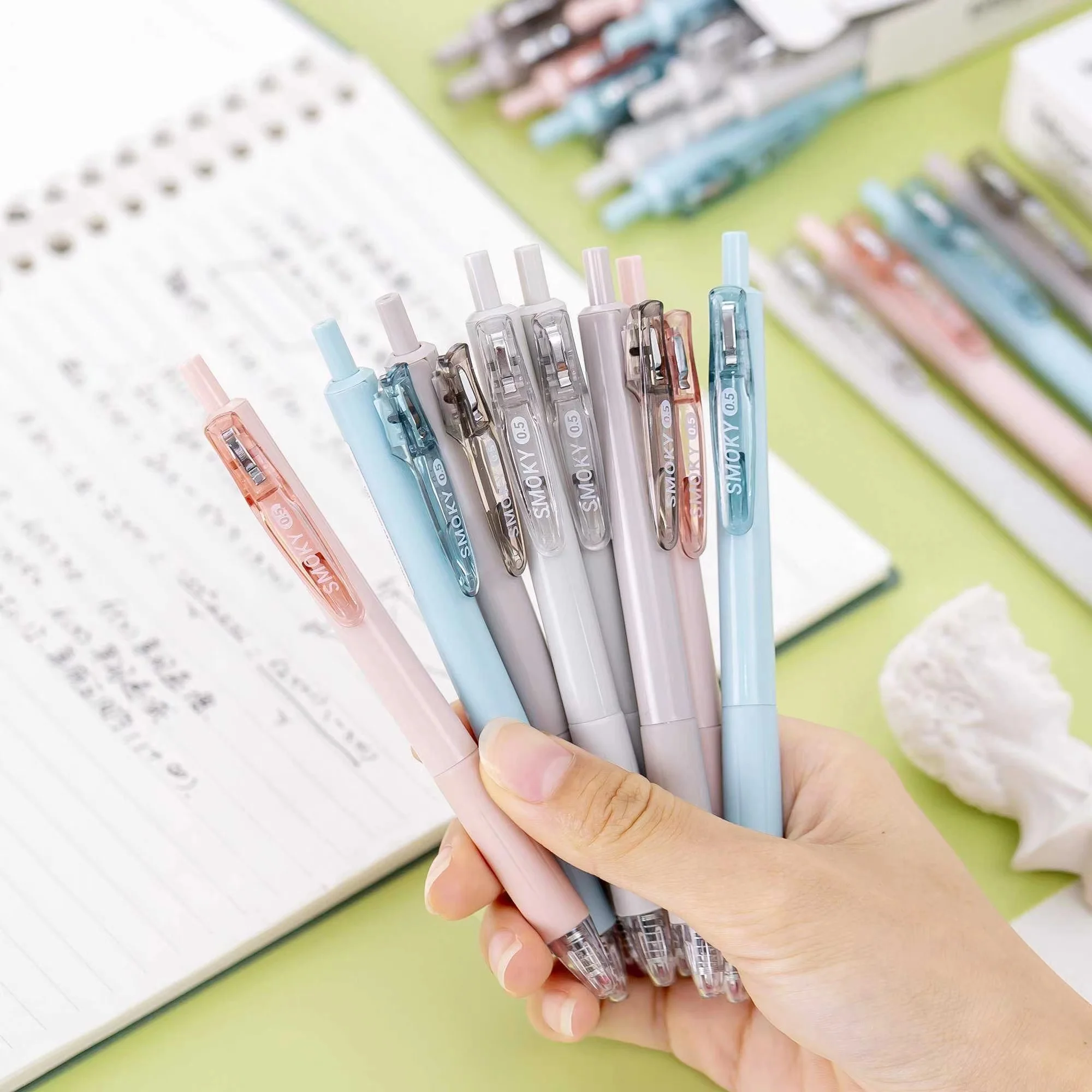 Wholesale 0.5mm Black Gel Pens Custom Cartoon Neutral Morandi Design Smooth Writing Retractable Pens Assorted Colors Popular