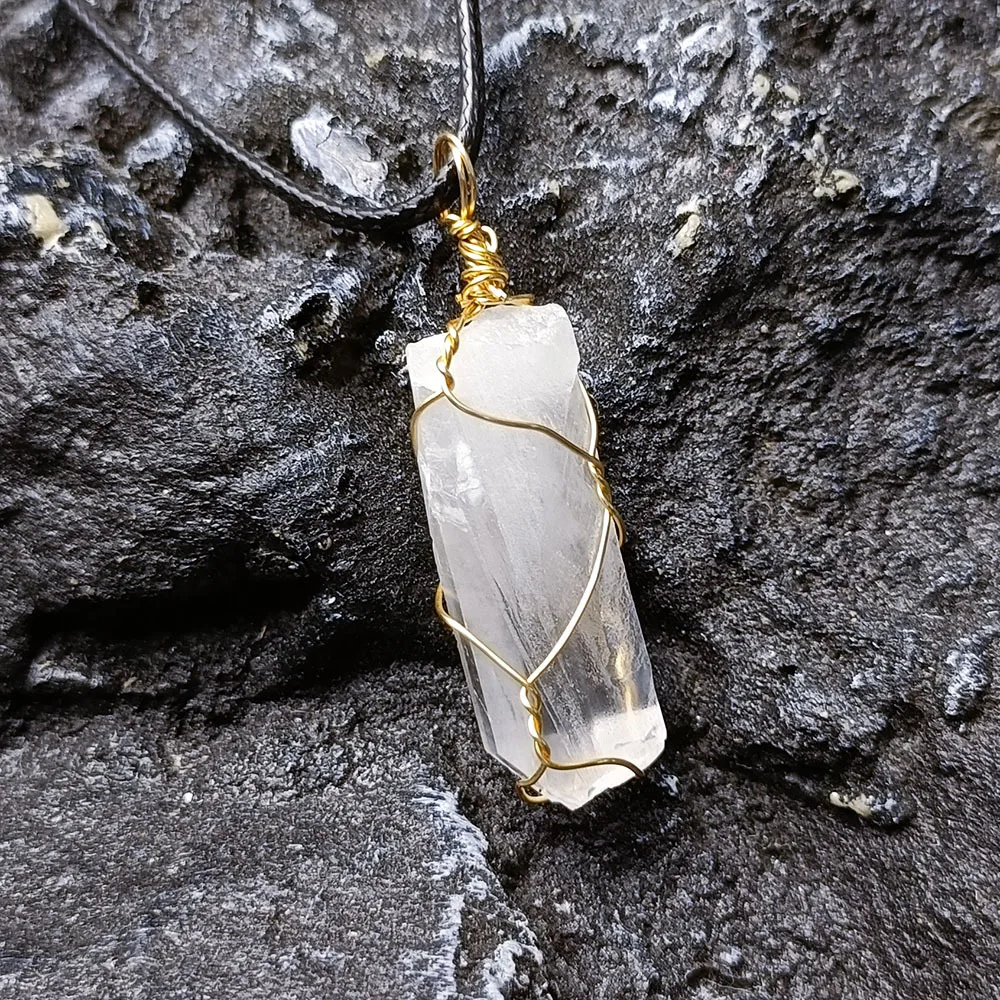 Natural Stone Crystal Jade Seven Chakra Combination Set Pink Crystal Love Hexagon Column Pendant Chakra Gift Box