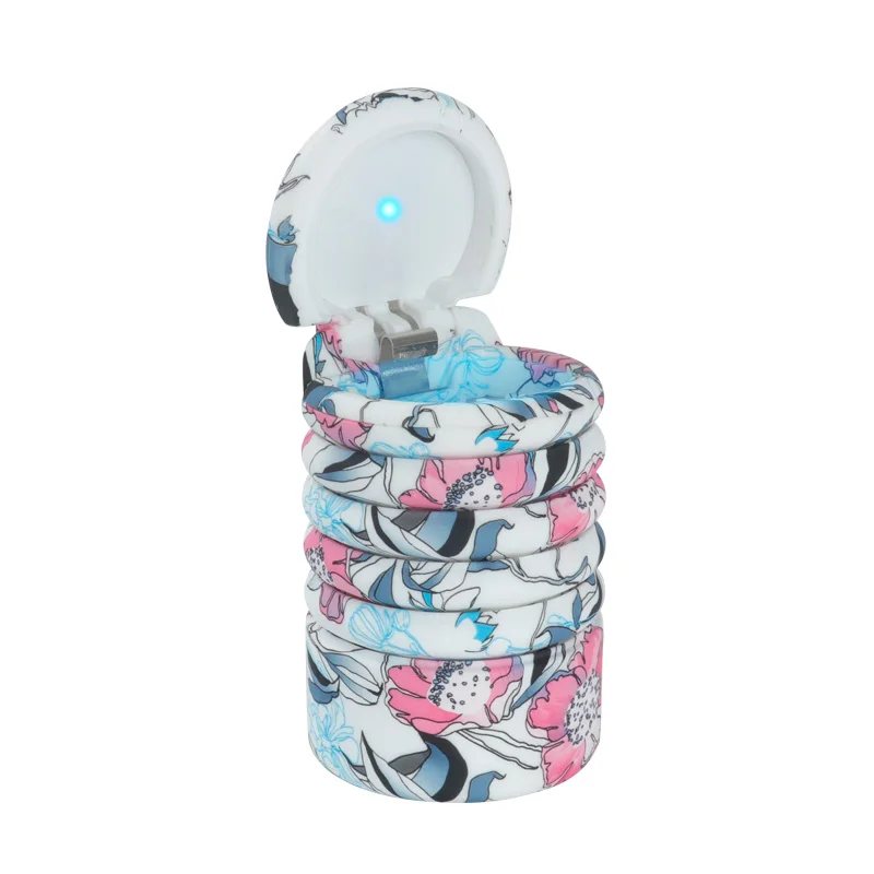 2024 wholesale Led Car Ashtray Customised silicone Car Ashtray with Lids
