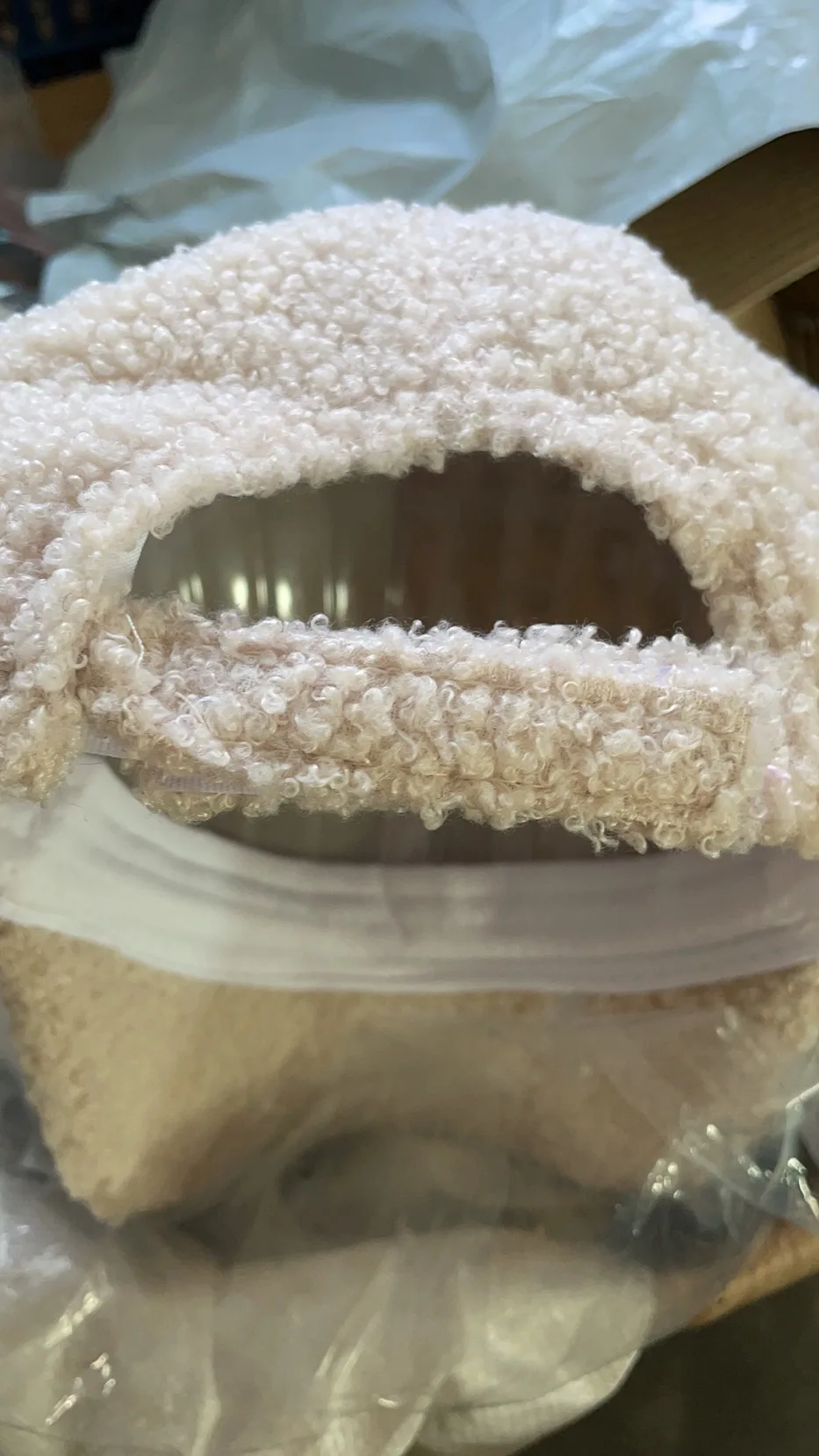 Trendy Famous Brand Cloth Label Lambswool 6-Panel Hat Baseball Solid Color Caps Sport Hats for Women