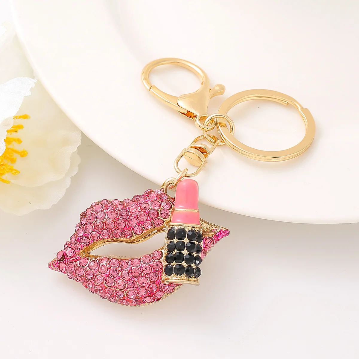 Elegant Lip Gloss Keychain with Rhinestone European Pave Crystal 3D Lip Keyring Keychains for Lady