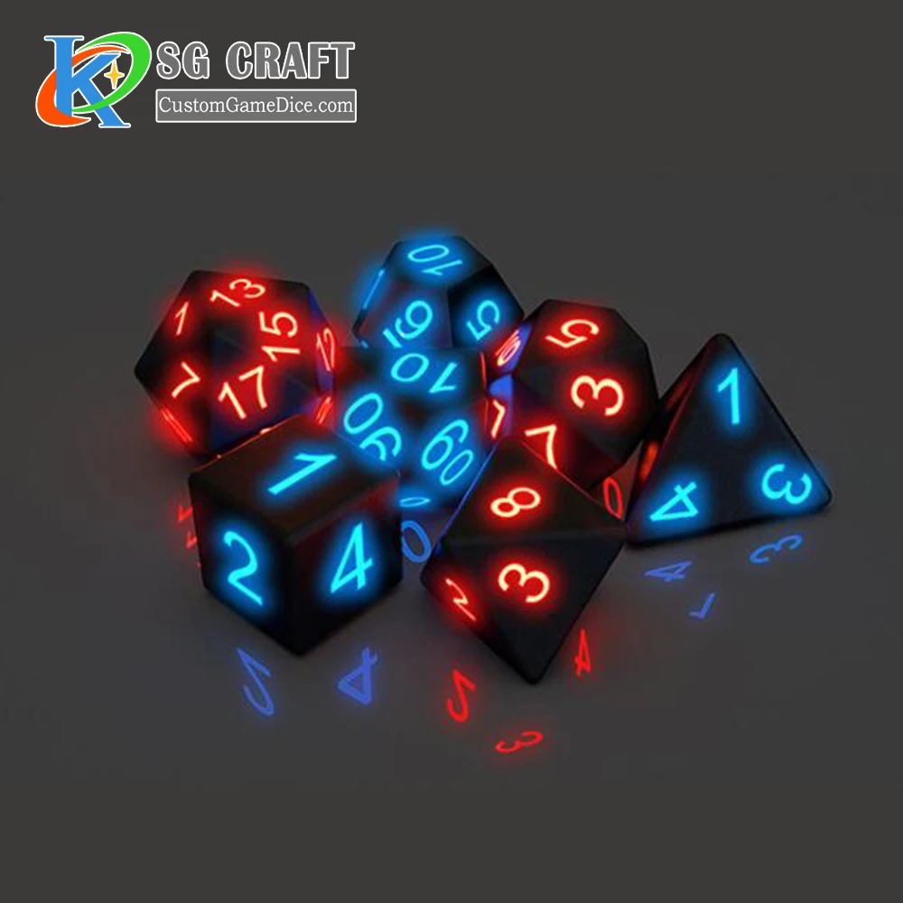 Оптовая продажа настольная игра DND многогранная 7 шт. в наборе игральные кости для Хэллоуина светодиодные светящиеся