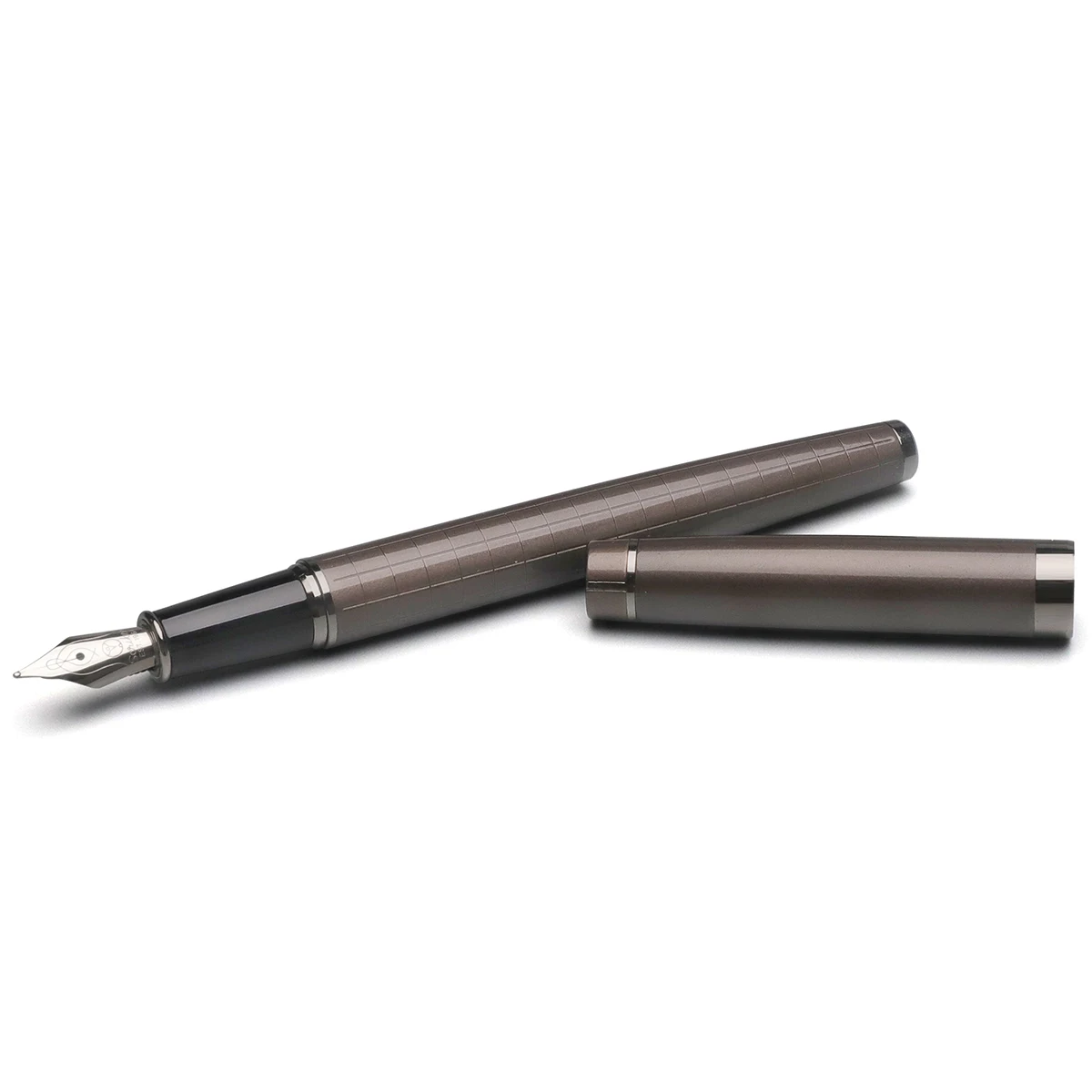 Customized Design Fountain Pen With F Size Nib Checked Barrel For Business Gift