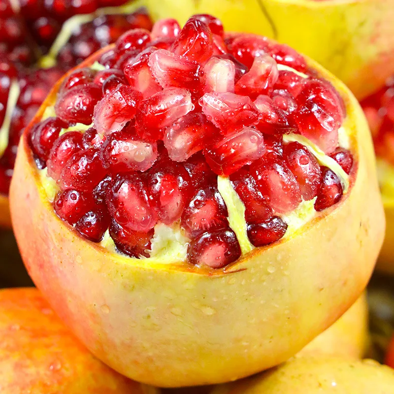 2022 The new harvest fresh sweetness and sour red pomegranate production from manufacturer factory in Yunnan province , China