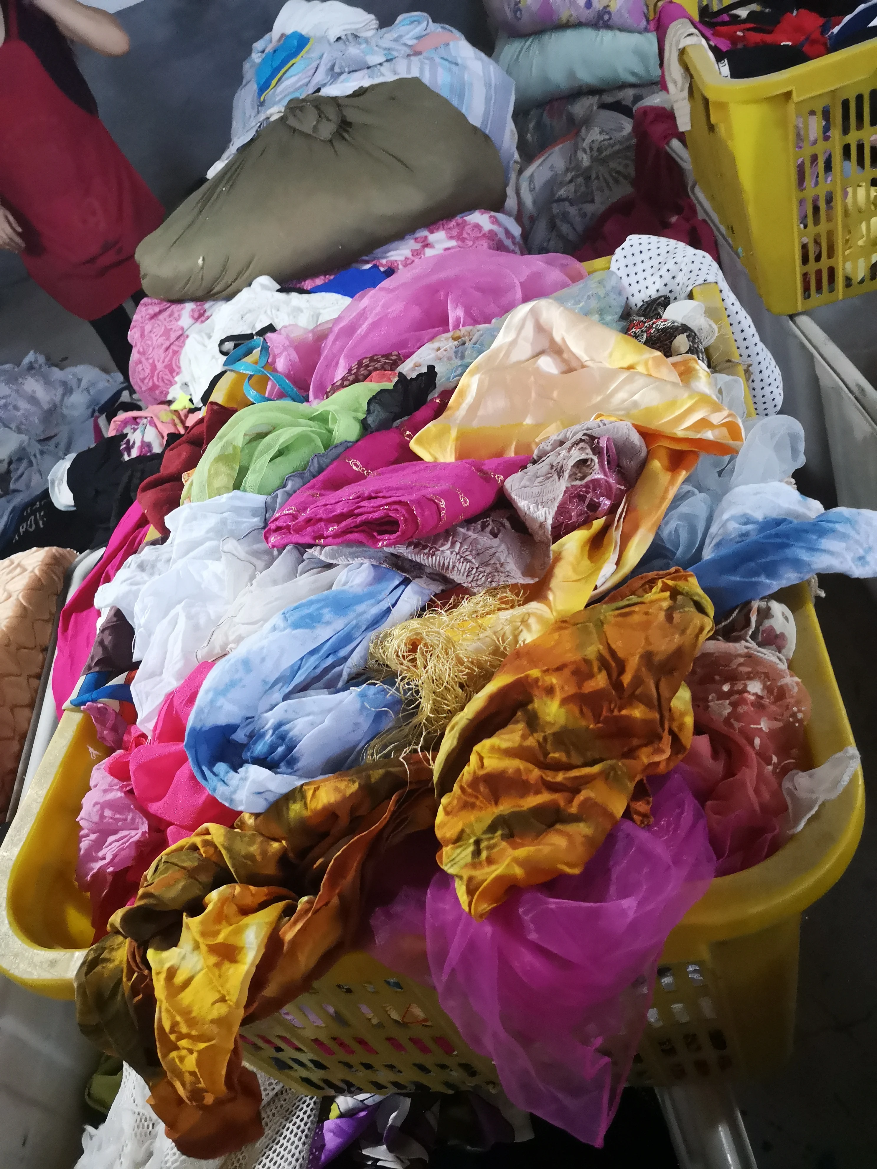 us uk  used clothing neat secocnd hand clothes