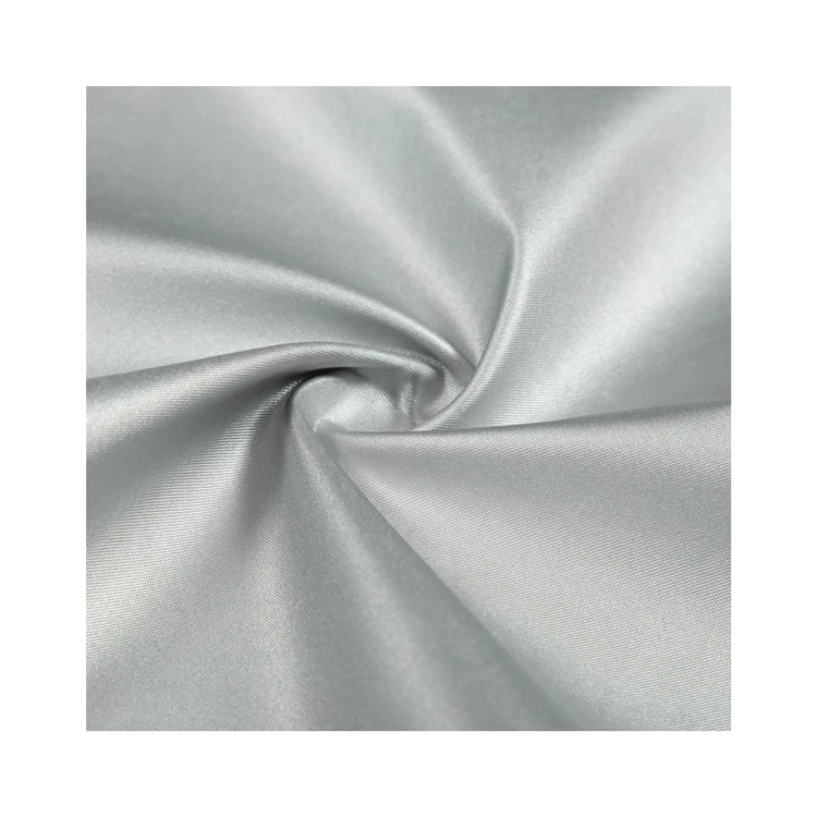Low-Cost Silver-Plated Waterproof And Uv-Resistant 150d*300d 100% Polyester And Polar Fleece Composite Oxford Cloth