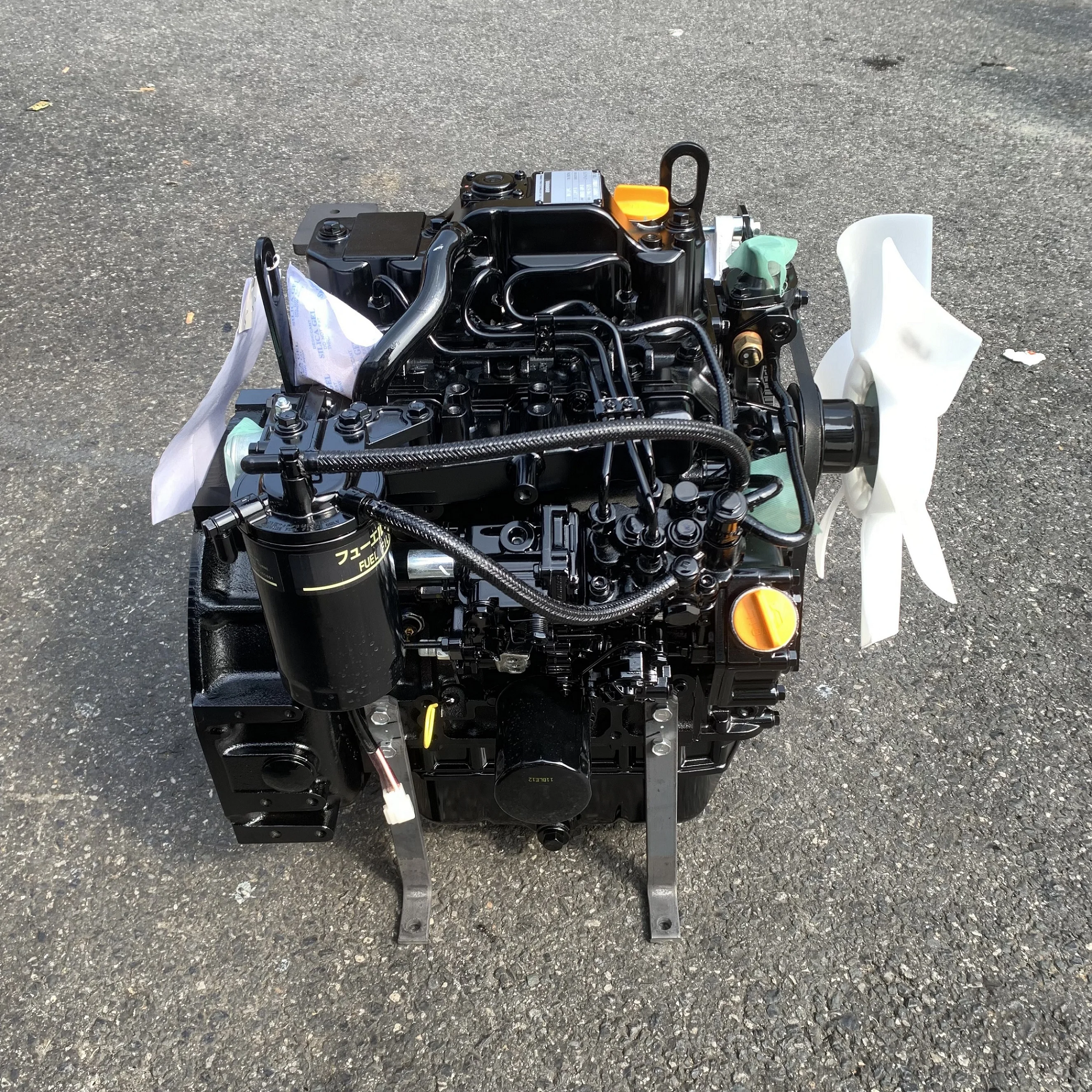 New original engine for Yanmar 3TNV88-GGHWC 3 cylinders direct injection 13.5/16.2KW 1500/1800 rpm for Small generator