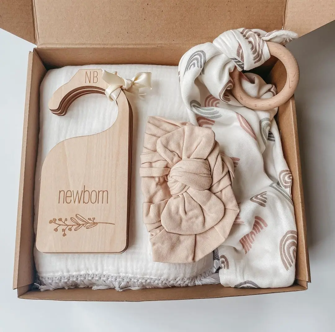 Hot sale custom design muslin material newborn baby swaddle set