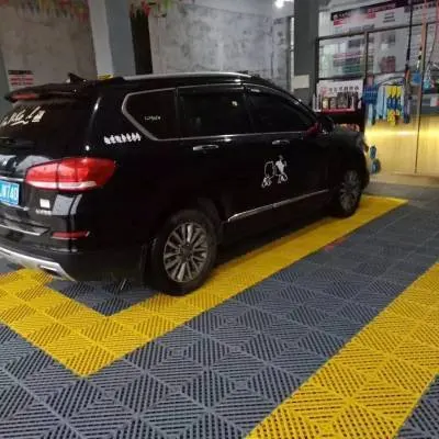 PP Modualr Interlocking Grille Floor Tiles Car Wash Car Show Workshop 40*40*3.0cm  Garage Floor Tiles