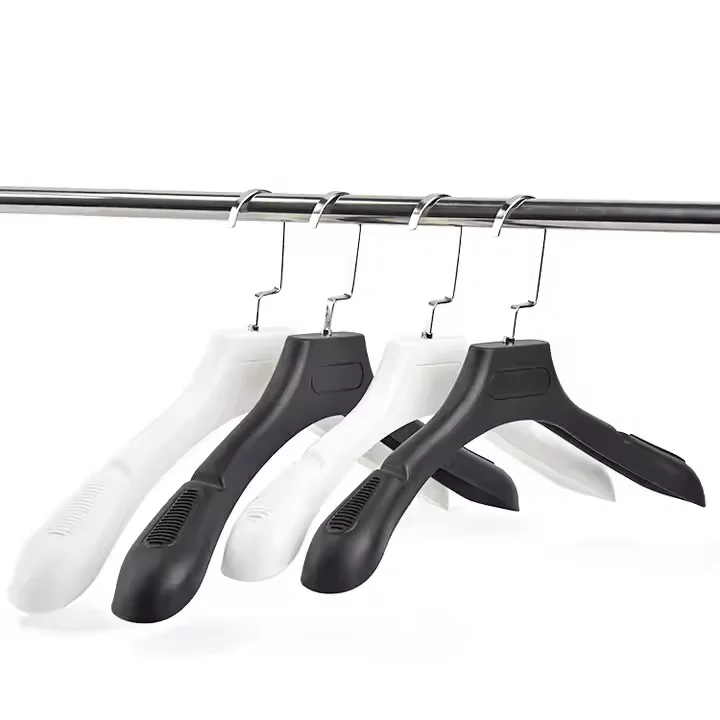 Factory Direct Non slip Clear Plastic Clothes Hangers with Round Shape for Pants & Dresses in Clothing Store Cheap Hangers