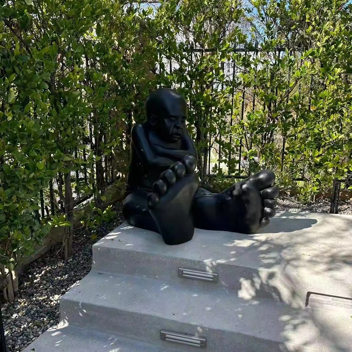 Customized Fernando Bote art figure life size statue landscape display urban public exhibition artwork bronze fat human statue