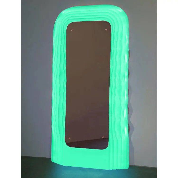 2024 Large Pink Luminous LED Mirrors Full Length Folk Art Wavy Mirror Framed in Resin for Outdoor Use Perfect Souvenir