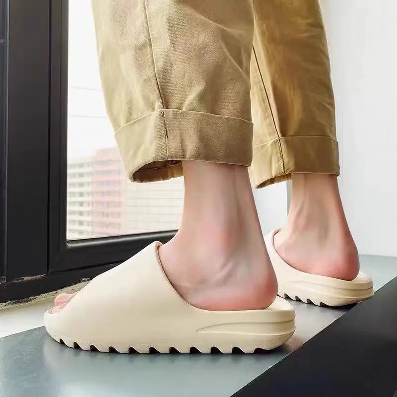 2021 China made the most popular yeezy house slippers yeezy yeezy slippers with box