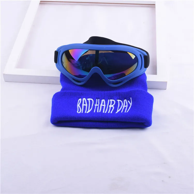 Wholesale INS Embroidery Beanie Sunglasses Set Knitted Winter Hats Fashion Beanies for Women Men
