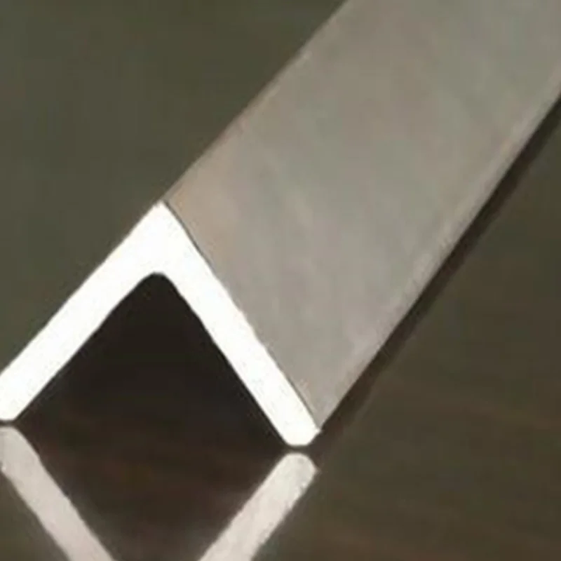 A36 A53 Q235 Q345 Carbon Equal 2 Inch Angle Steel Galvanized Iron L Shape 250X250 Mild Steel Angle Bar