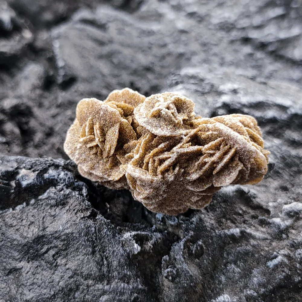 Natural desert rose plants crystals healing stones adenium seeds desert rose rough stone for decoration