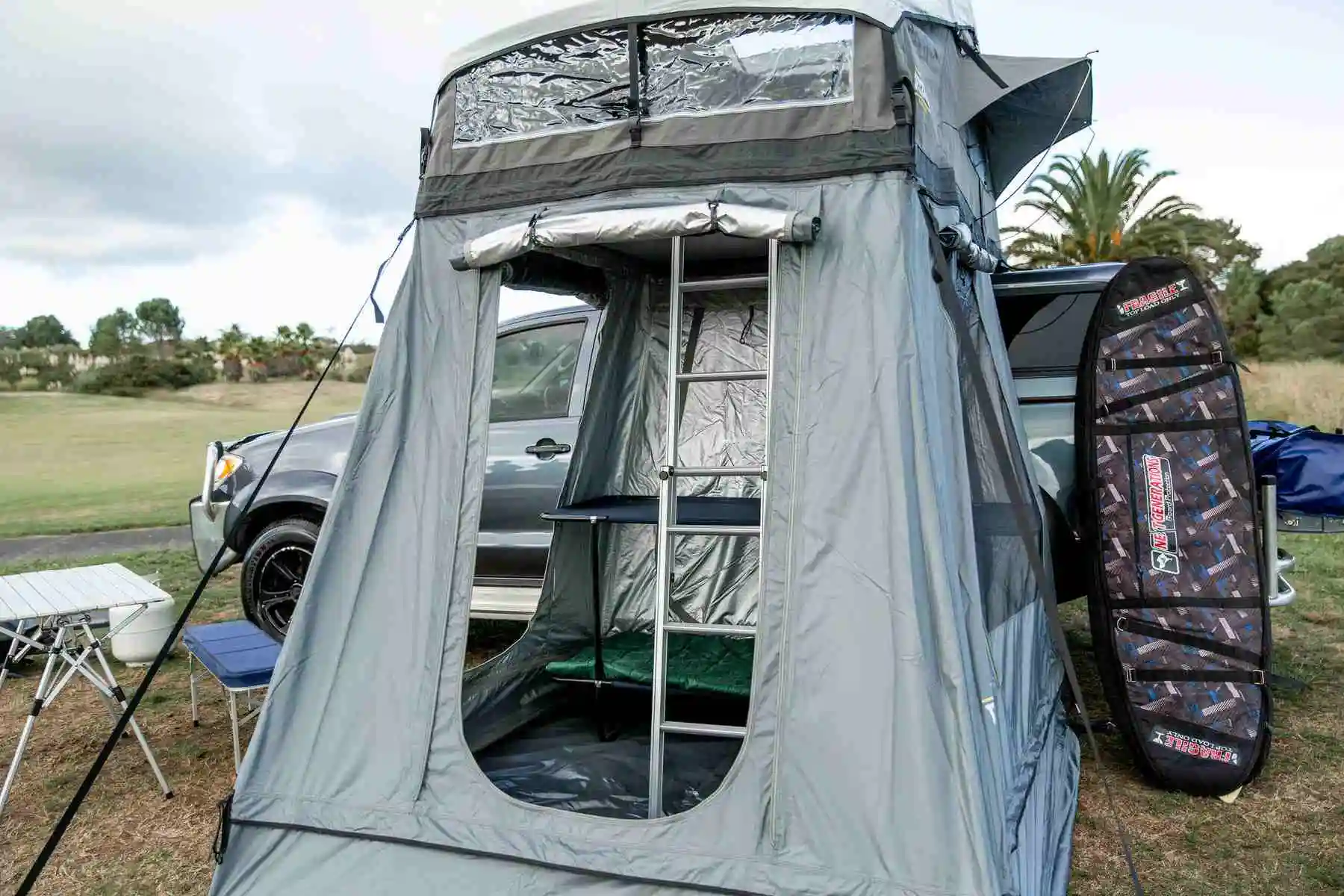 High Quality Aluminum Camper Trailer Car Outdoor Camping Roof Top Tent For Suv Car Roof