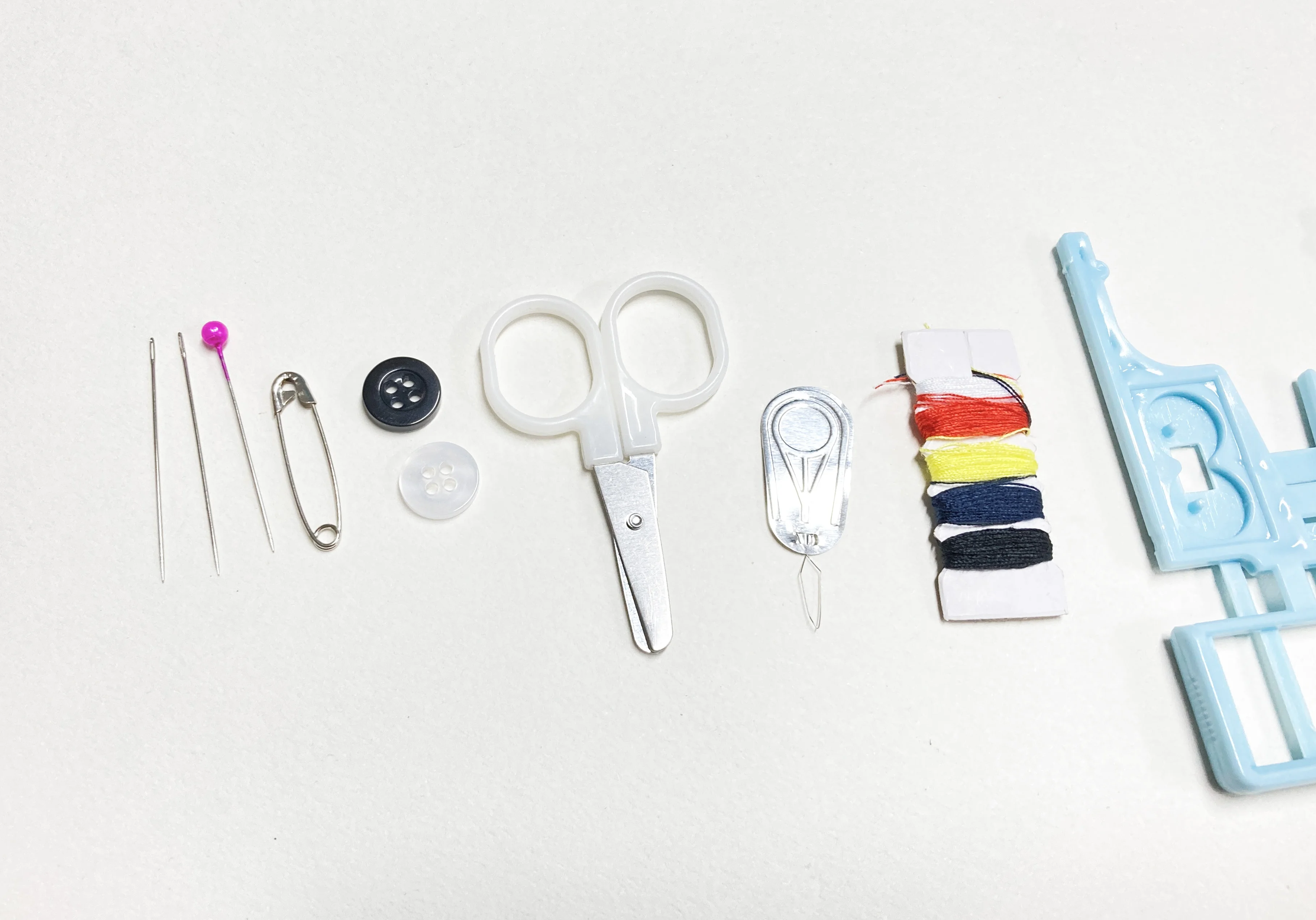 Mini Drawing Sewing Box with mirror, Pocket Needlework Tools Set, Portable DIY Sewing Accessories