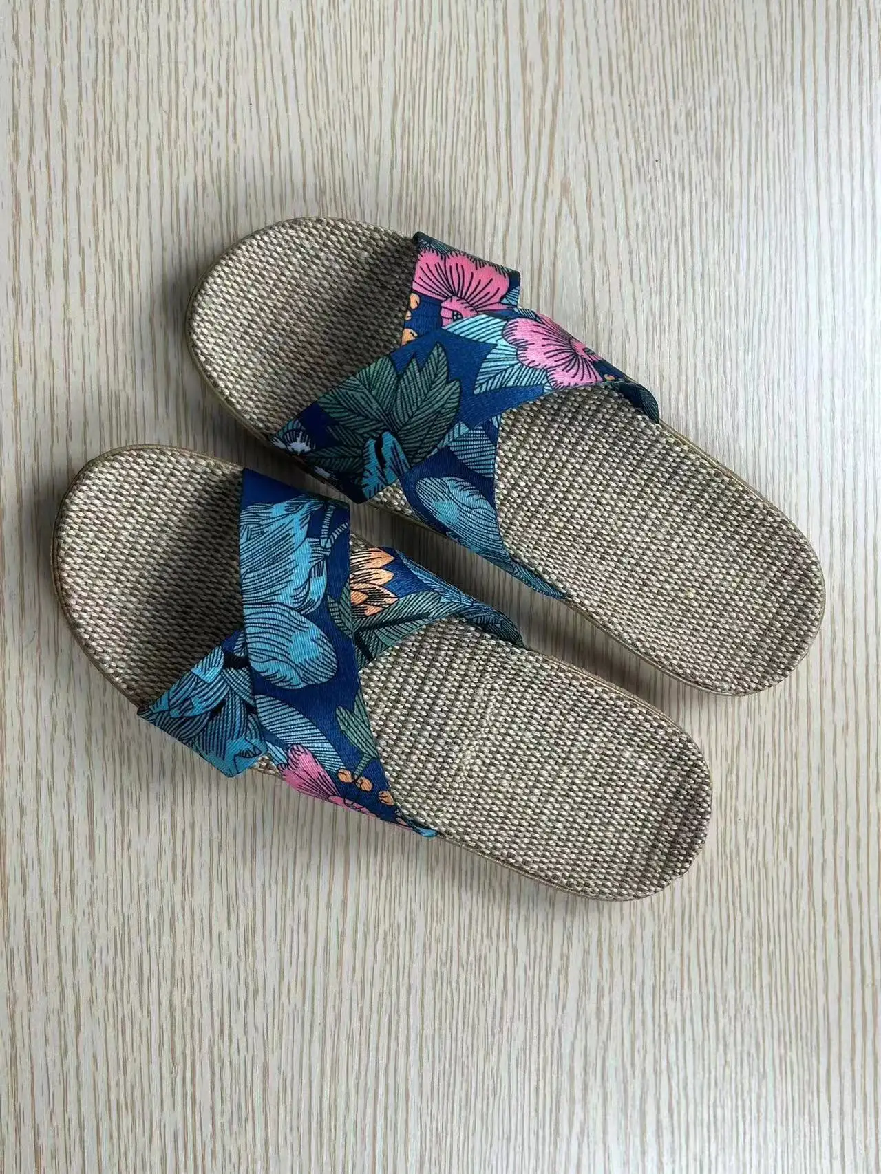 Fashion Women Linen Summer Beach Slippers Lightweight Women Slipper Open-Toe Breathable Anti-Slip Massage Shower Spa Bath Sandal
