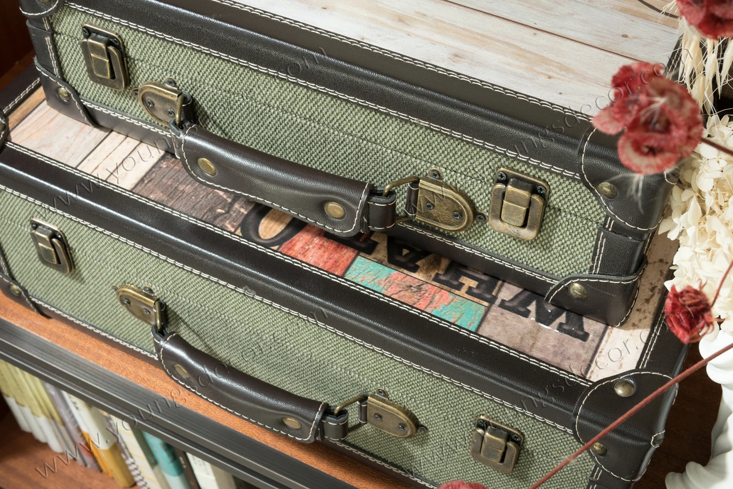 Decorative Wooden Luggage Suitcase Storage Trunk Sets with Printed Pattern Surface
