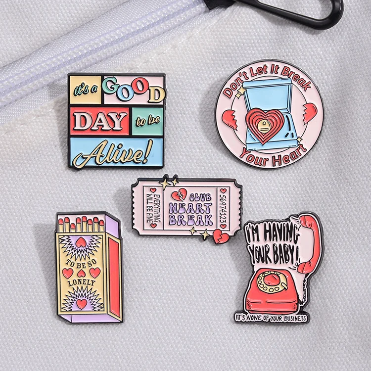 Bulk metal letter pins badge custom logo metal decoration lapel brooch pin cheap enamel pins