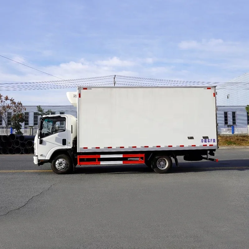 1SUZU ELF KV100 8 Tons 10 Ton Refrigerator Truck 4x2 Freezer Box Truck for Meat Frozen Transport