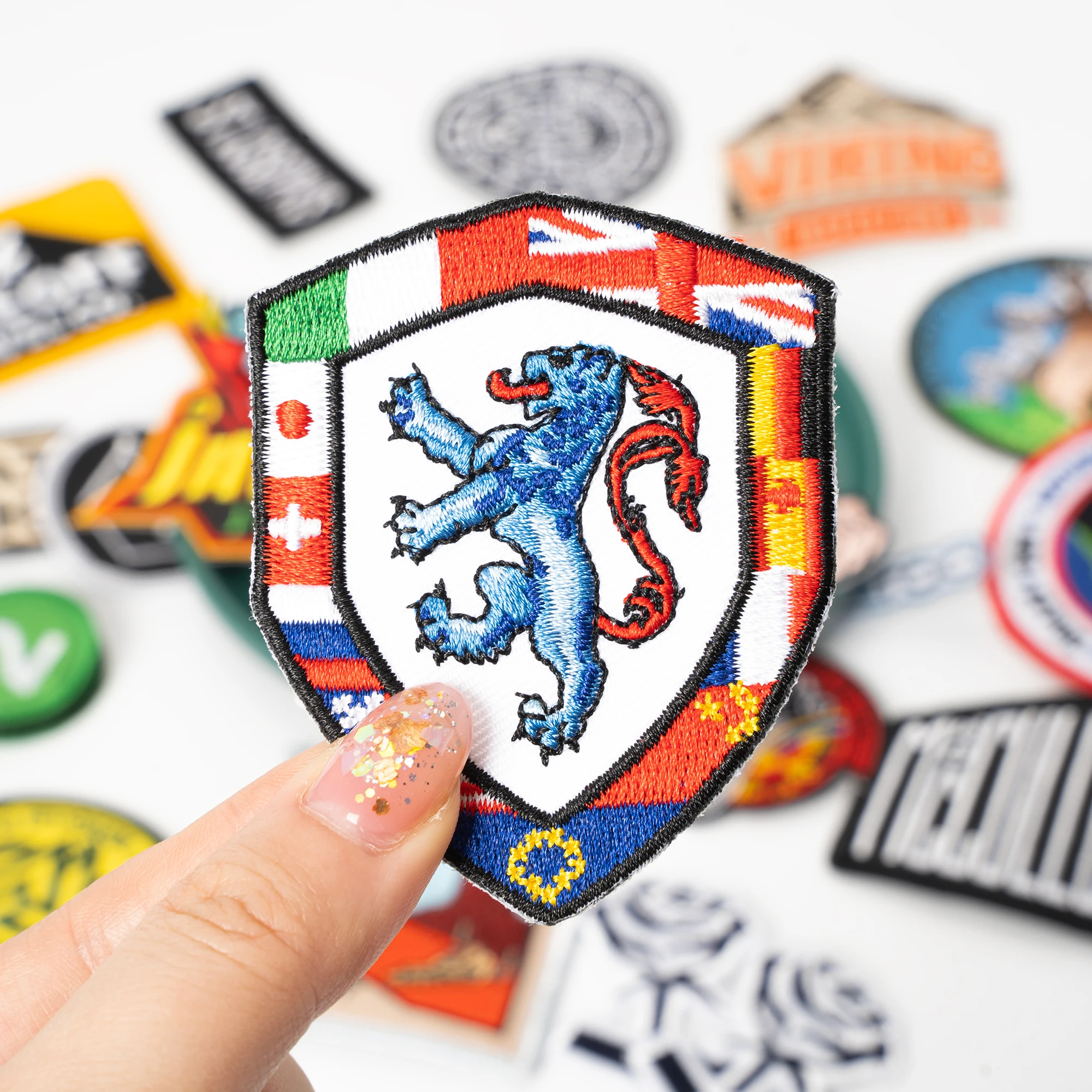 Wholesale Custom Logo 3d Clothing Embroidery Badge High Quality Woven Embroidered Patch For Sale