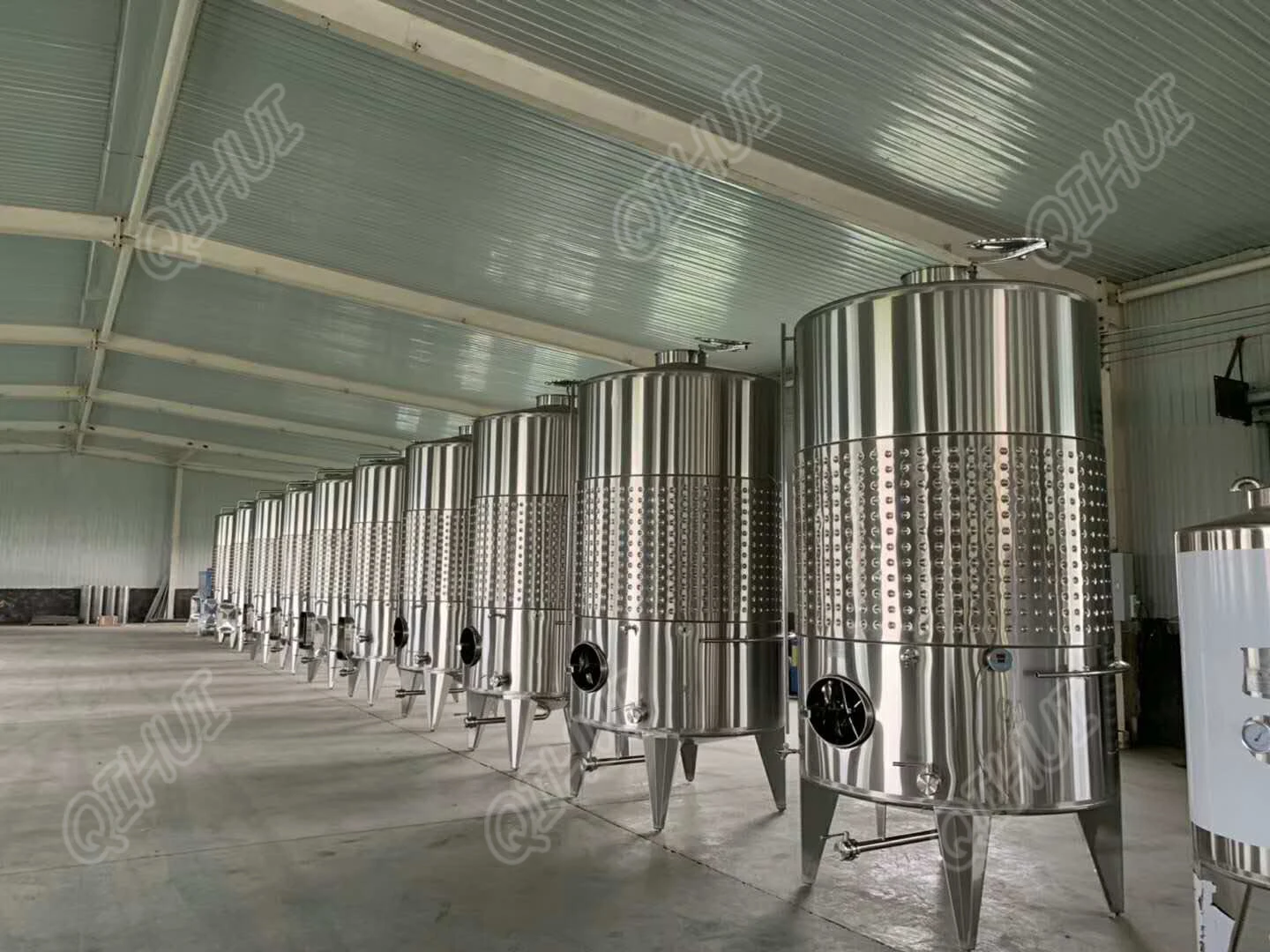 5HL 10HL 20HL 30HL 50HL 100HL red fruit cider Winery tank