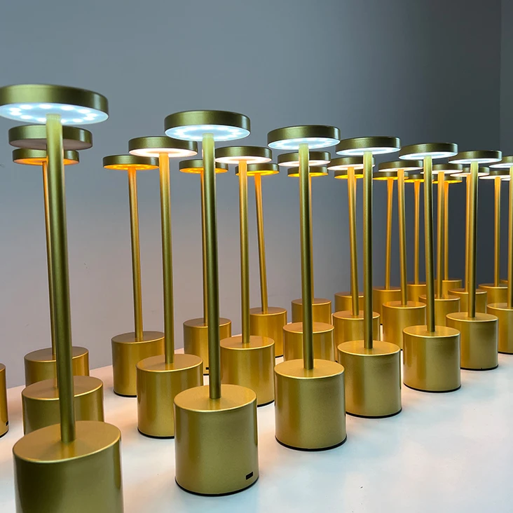 customizable lampe de table moderne restaurant stylish touch dimming wine rechargeable table led lamp with usb charging port