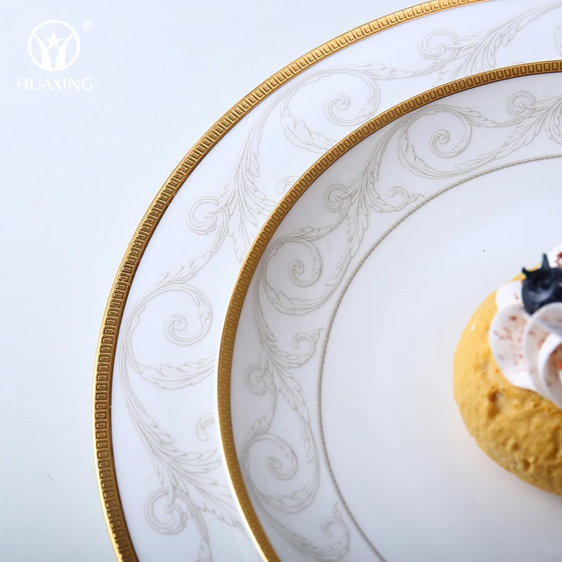Bone China White Porcelain Dinner Plate Royal Design Dining Luxury Dinner Table Set with Gold Rim