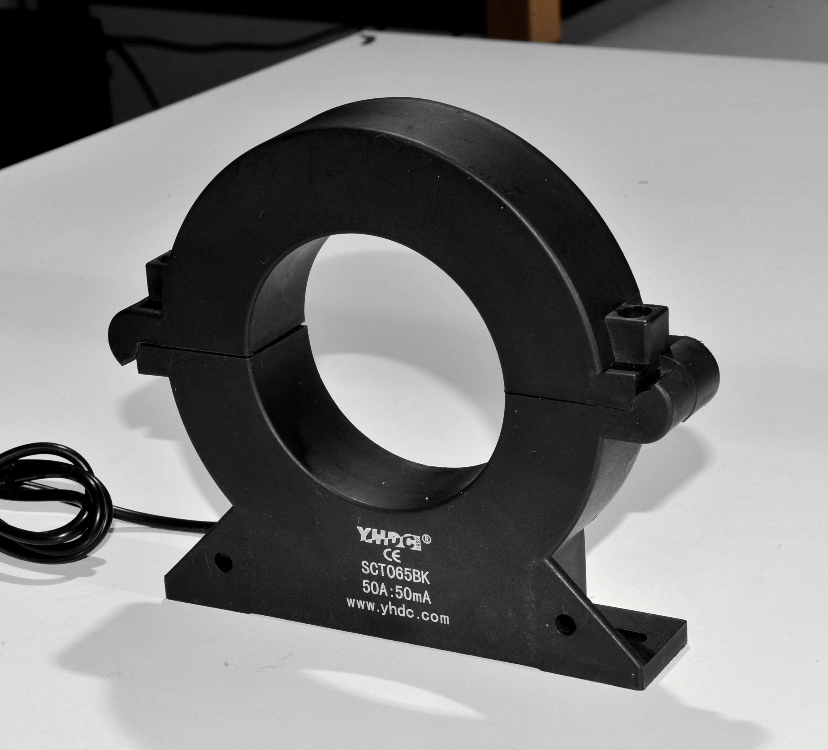 sub-plate split core current transformer SCT065B 1000A/5A