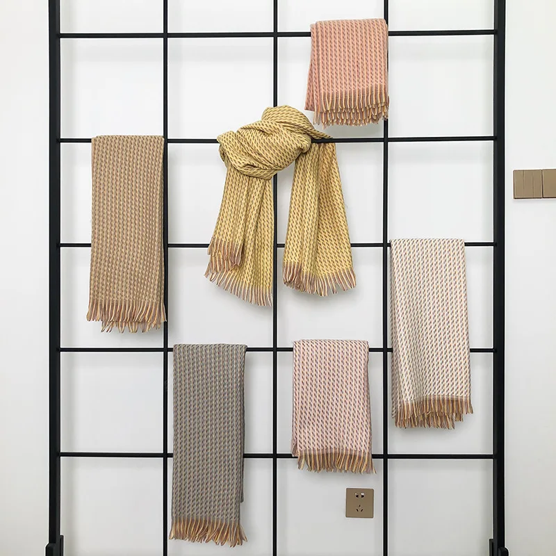 Plaid winter cashmere women scarf European style print custom brand cashmere scarves with tassels