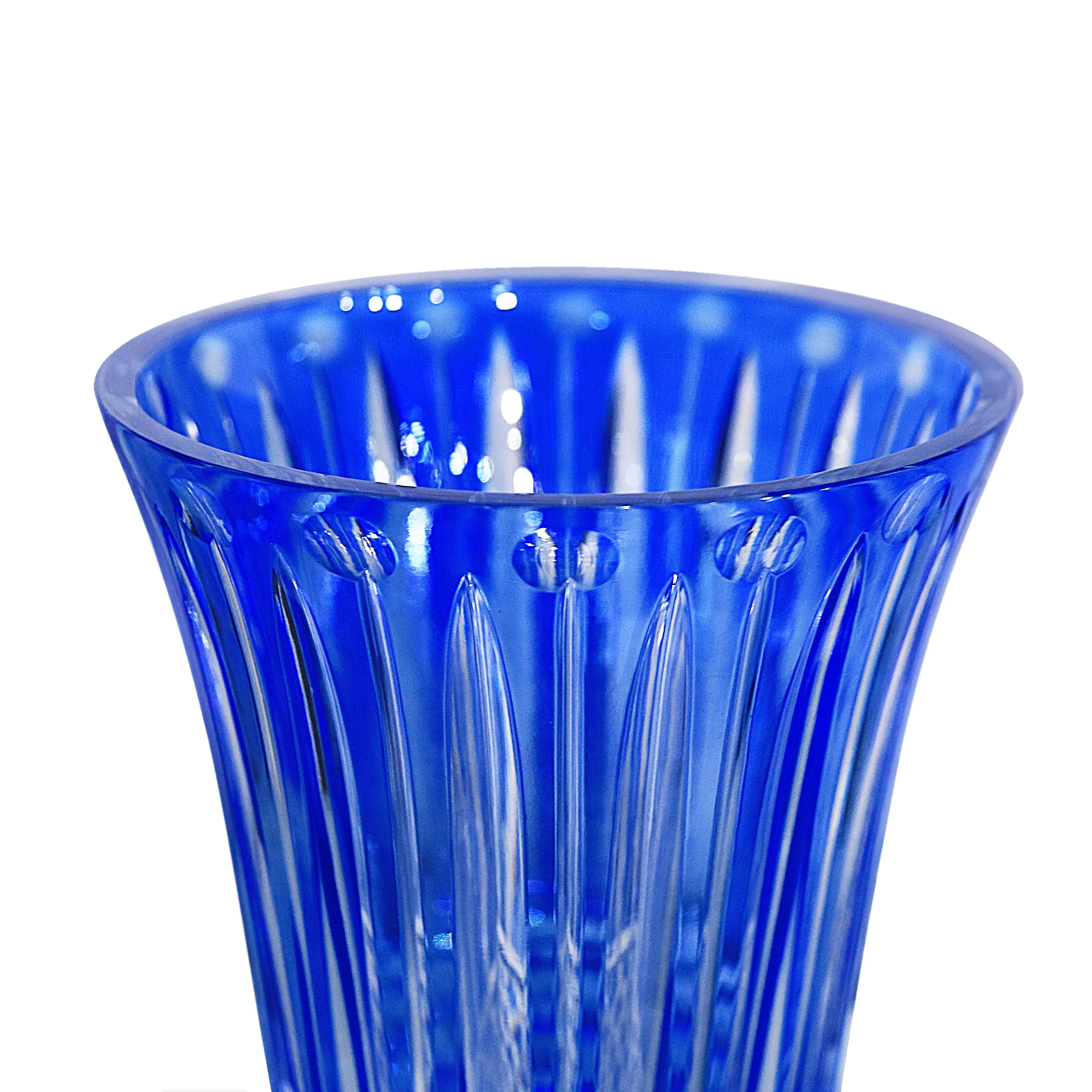 Hot selling luxury style  24% lead crystal hand cut modern  flower vase  for home decoration wedding hotel  party