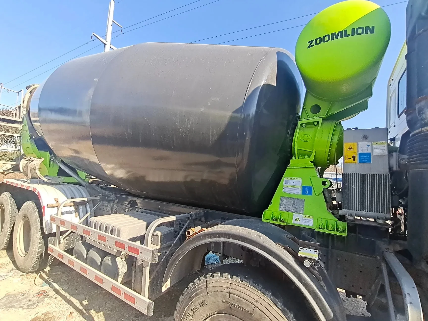 CNHTC Sinotruk HOWO 380 л.с. 400 8CMB 10cbm 6x4 Бетономешалка с прочным сердечником двигателя