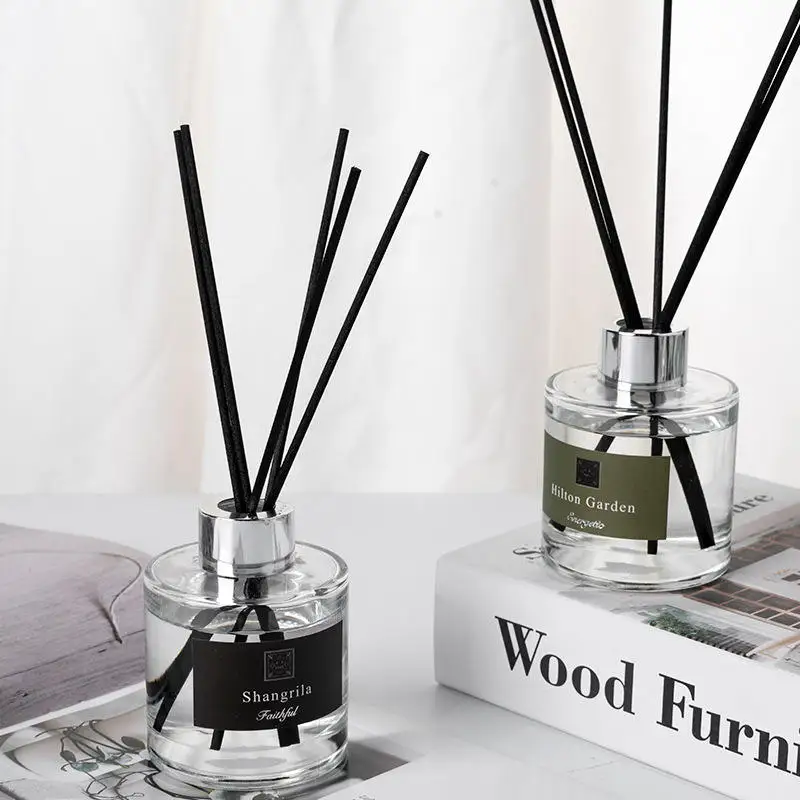 Custom Luxury Private Label Home Natural Glass Bottle Essential Oil Aroma Reed Diffuser With Rattan Sticks