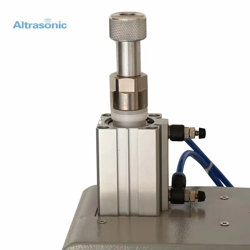 New Product Semi Automatic Sealing And Cutting Equipment 35kHz Ultrasonic Sewing Machine