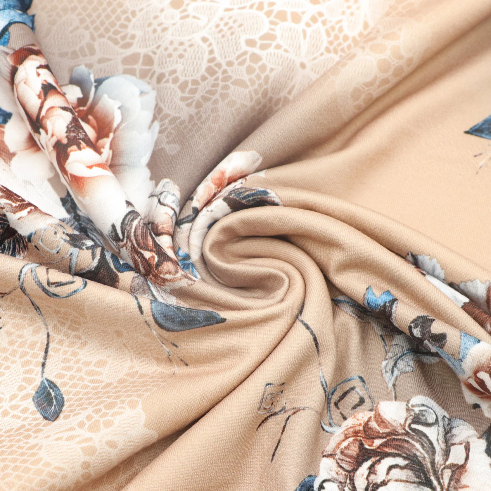 
In stock yarn dyed 97%polyester 3%spandex fashion polyester printed knitted fabric for garment 