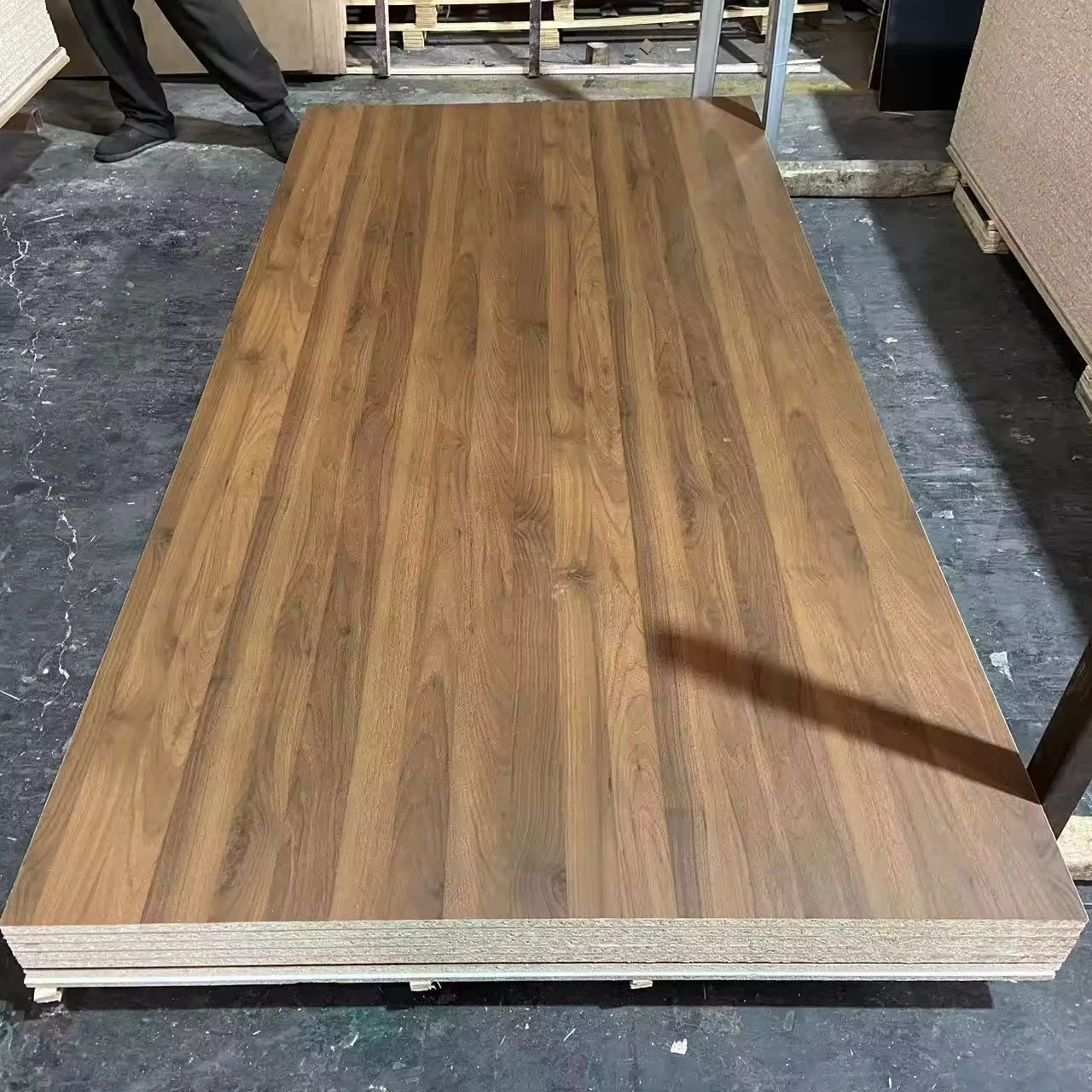 Wholesale Price E1 Chipboard Plain Flakeboard 9mm 12mm 15mm 16mm 18mm 25mm White Melamine Particle Board