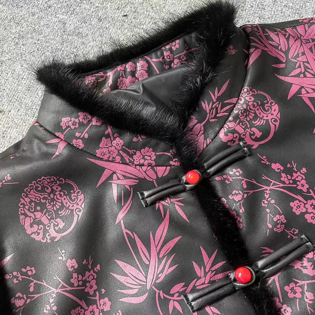 Neo Chinese Style Fashion Women Warm Vest Mink Fur Silk Cotton Filling Sheepskin Leather With Printing Waistcoat