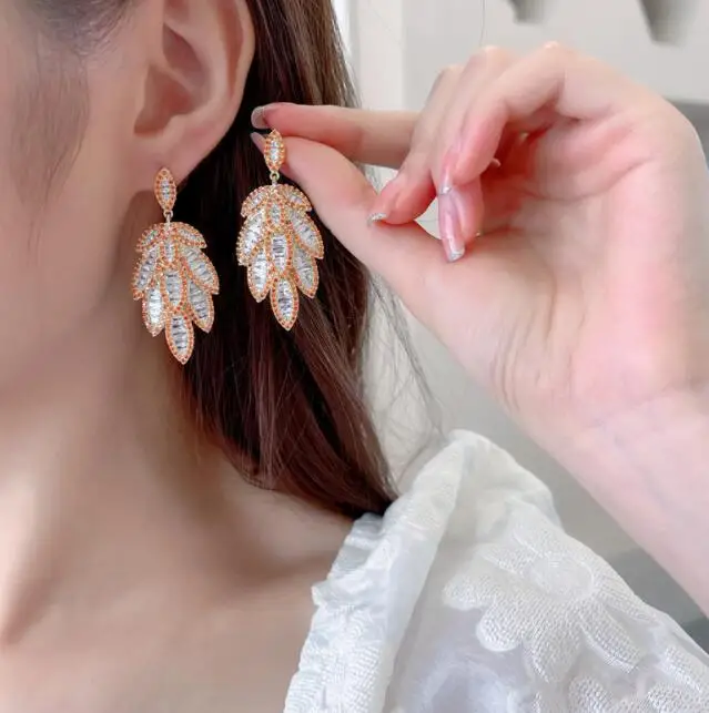 dangling earrings