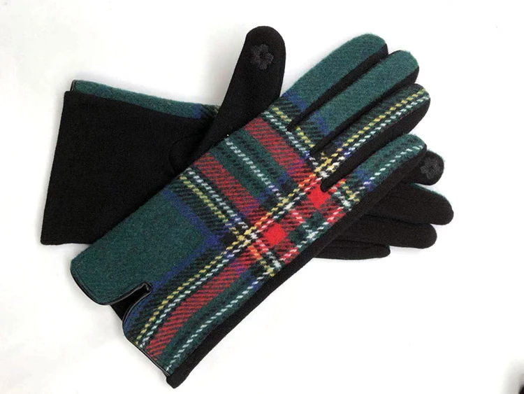 Женские зимние перчатки в клетку плотные бархатные теплые ветрозащитные для сенсорных экранов