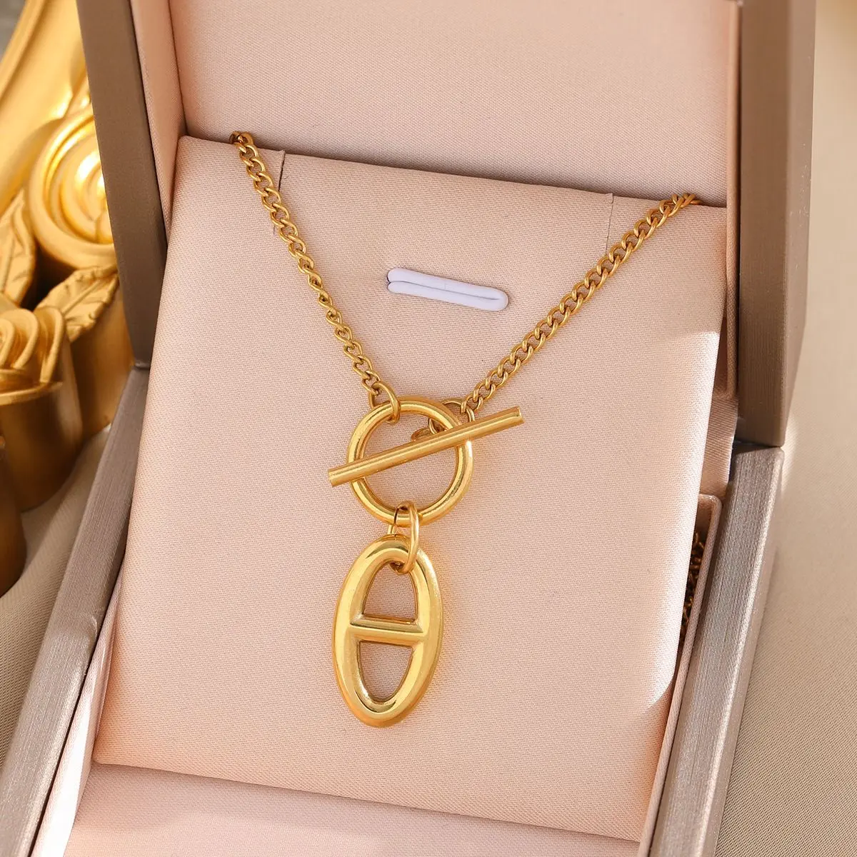 Fashionable exquisite Pig Nose Necklace Gold Plated Stainless Steel jewelry Jewelry for women