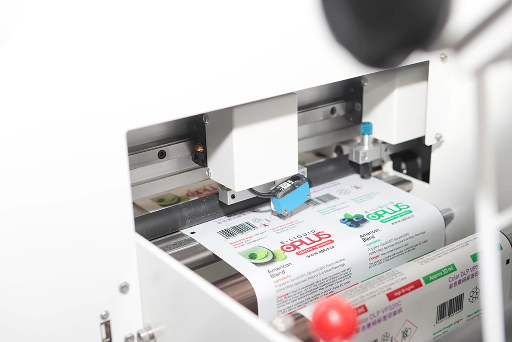 Vorey VD240 desktop label plotter