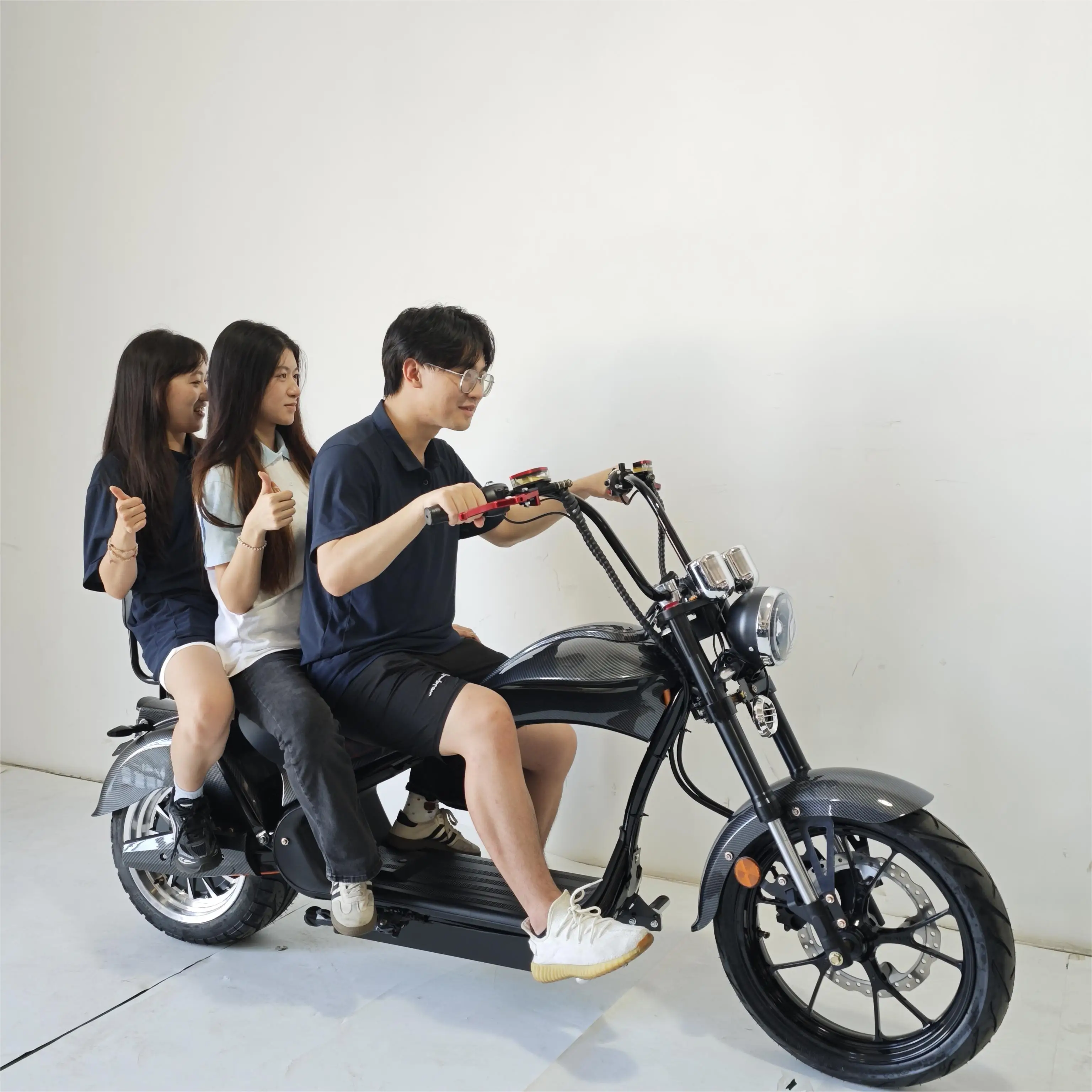 Cool Electric Scooter 4000W 60V 50Ah Battery 75km h 3 Speeds 17 13 Tires  200kg Capacity 30 Hill Climbing